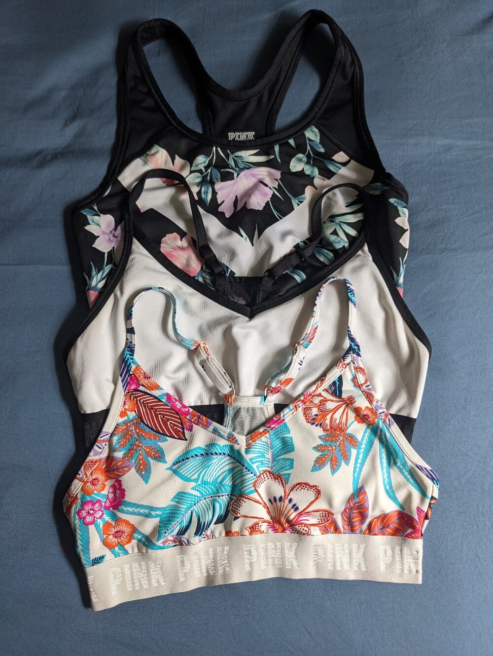 Bundle Of VS Sports Bras - Picture 2 of 10